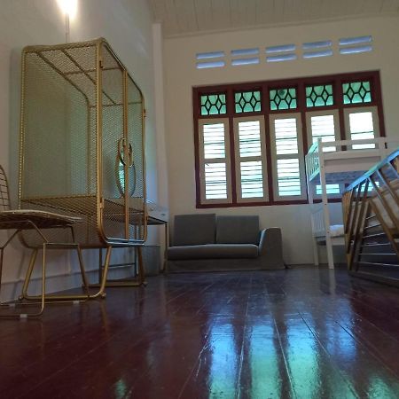 147 Armenian Park Guesthouse จอร์จทาวน์ ภายนอก รูปภาพ